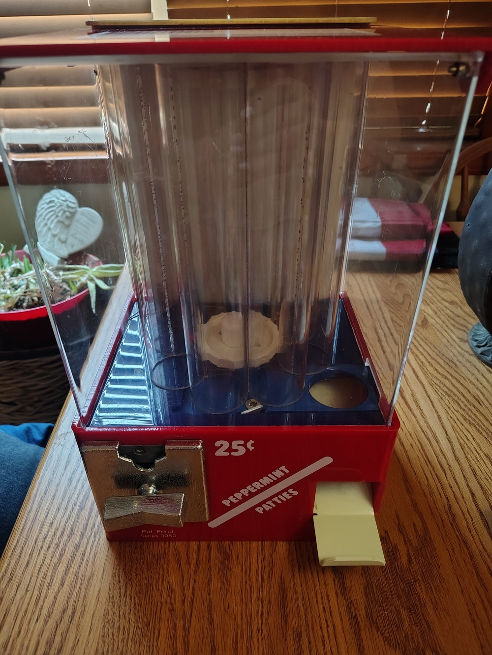 Vintage-Style Candy Dispenser Machine - Red